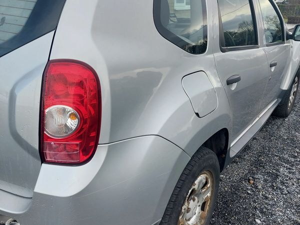 Dacia Duster SUV, Diesel, 2014, Silver