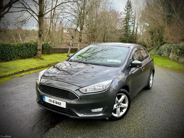Ford Focus Hatchback, Diesel, 2017, Grey