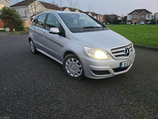 Mercedes-Benz B-Class MPV, Diesel, 2010, Silver