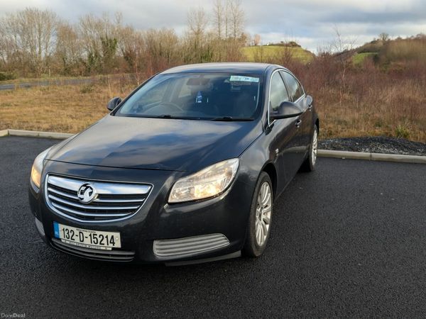 Vauxhall Insignia Hatchback, Diesel, 2013, Black