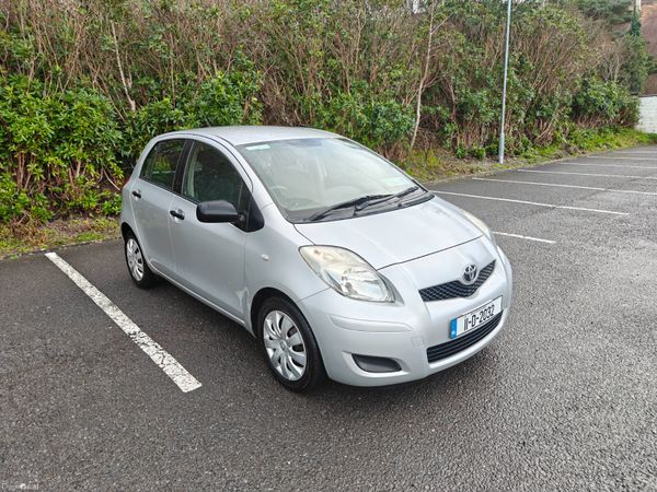Toyota Yaris Hatchback, Diesel, 2011, Silver