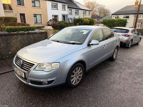 Volkswagen Passat Saloon, Petrol, 2008, Blue
