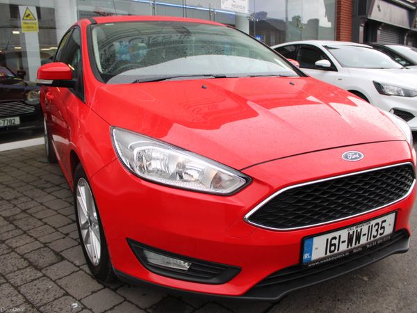 Ford Focus Hatchback, Diesel, 2016, Red