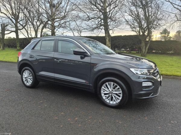 Volkswagen T-Roc SUV, Diesel, 2018, Grey