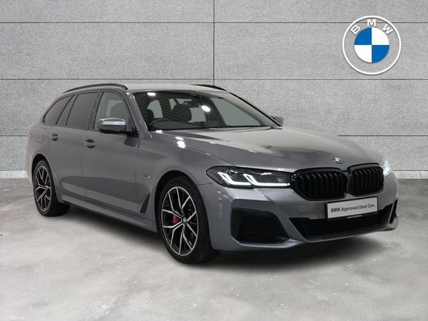 BMW 5-Series Estate, Petrol Plug-in Hybrid, 2023, Grey