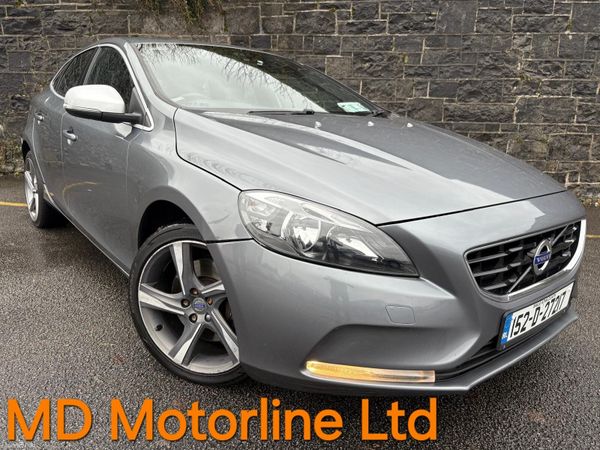 Volvo V40 Hatchback, Diesel, 2015, Grey
