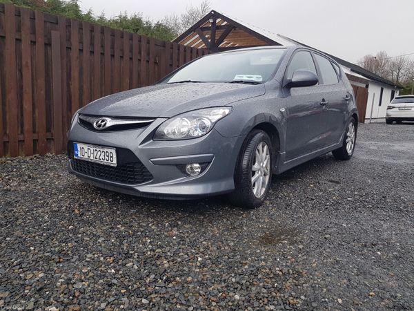 Hyundai i30 Hatchback, Diesel, 2010, Grey