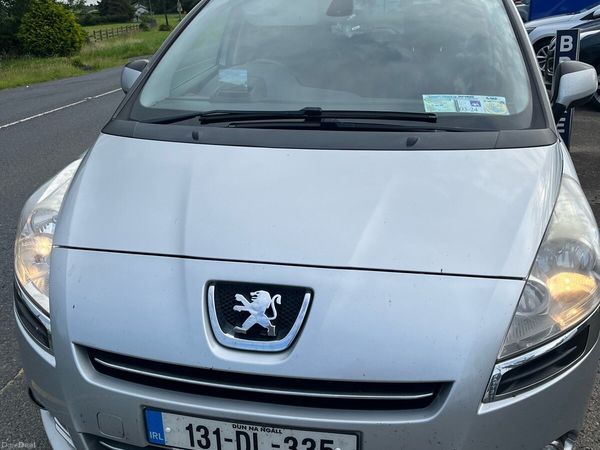 Peugeot 5008 MPV, Diesel, 2013, Grey