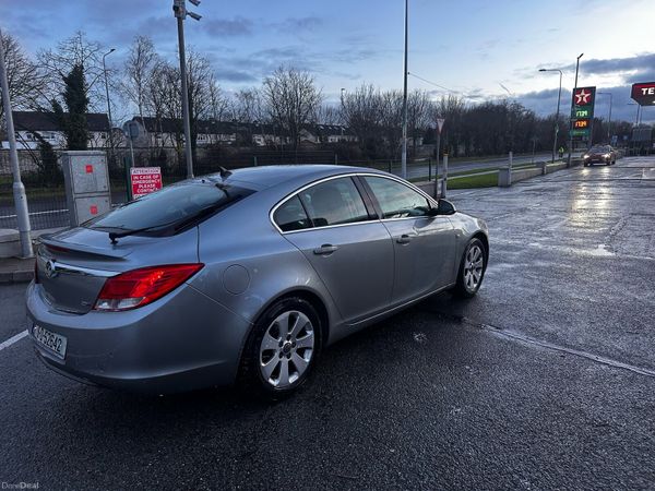 Vauxhall Insignia Hatchback, Diesel, 2011, Silver