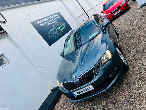 Skoda Octavia Saloon, Diesel, 2020, Grey