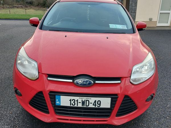 Ford Focus Hatchback, Diesel, 2013, Red