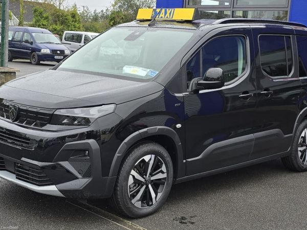 Peugeot Rifter MPV, Diesel, 2026, Black