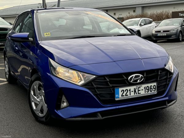 Hyundai i20 Hatchback, Petrol, 2022, Blue