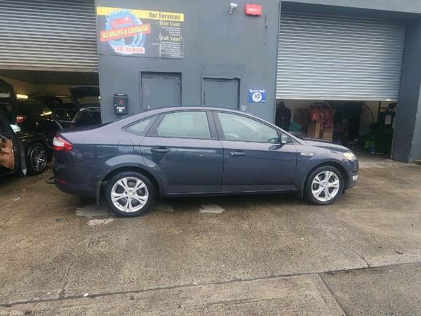 Ford Mondeo Saloon, Diesel, 2011, Grey