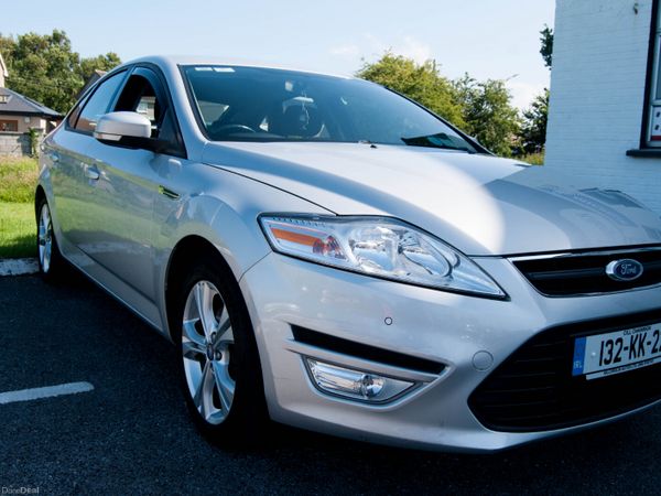 Ford Mondeo Hatchback, Diesel, 2013, Silver