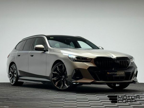 BMW 5-Series Estate, Petrol Plug-in Hybrid, 2025, Grey