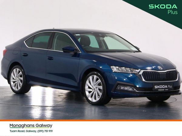 Skoda Octavia Saloon, Diesel, 2023, Blue
