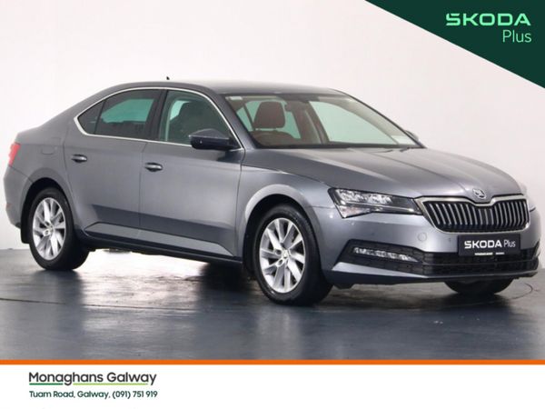 Skoda Superb Hatchback, Diesel, 2023, Grey