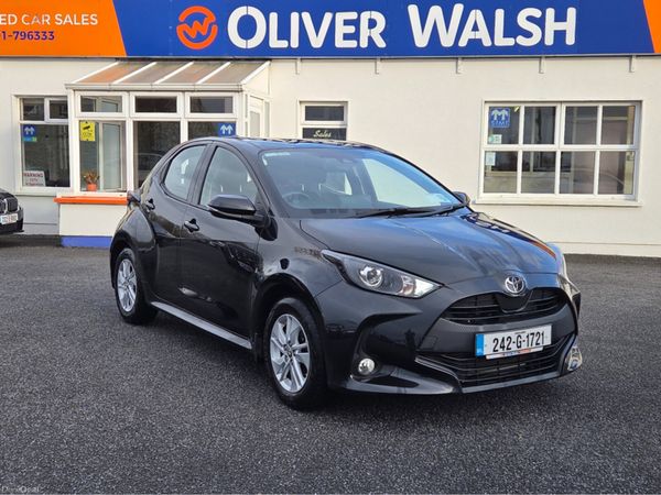 Toyota Yaris Hatchback, Petrol, 2024, Black