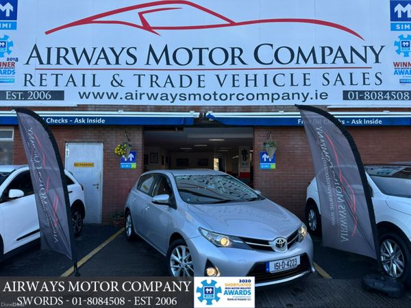 Toyota Auris Hatchback, Petrol, 2015, Silver