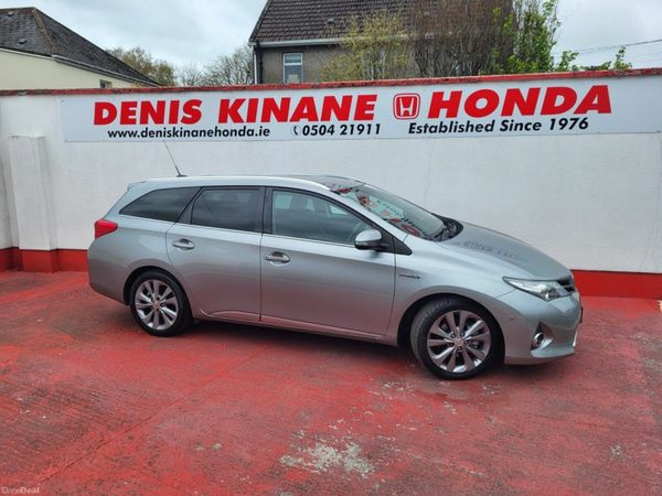 Toyota Auris Estate, Petrol Hybrid, 2014, Grey