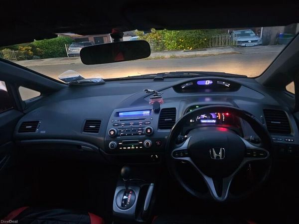 Honda Civic Saloon, Petrol Hybrid, 2007, Red