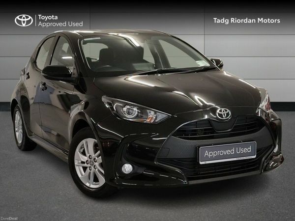 Toyota Yaris Hatchback, Petrol, 2021, Black
