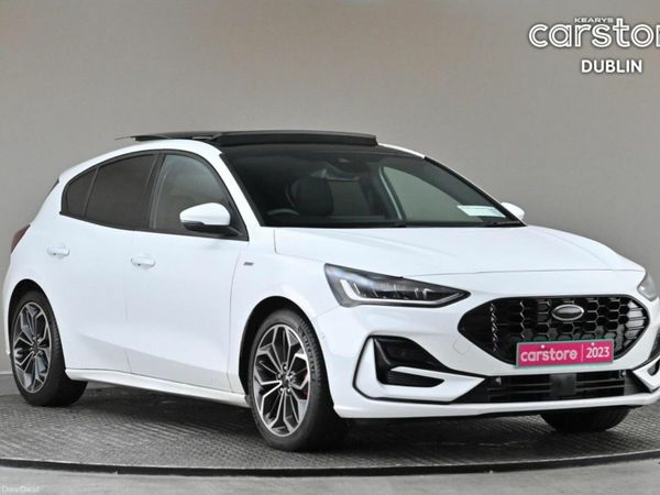 Ford Focus Hatchback, Petrol, 2023, White