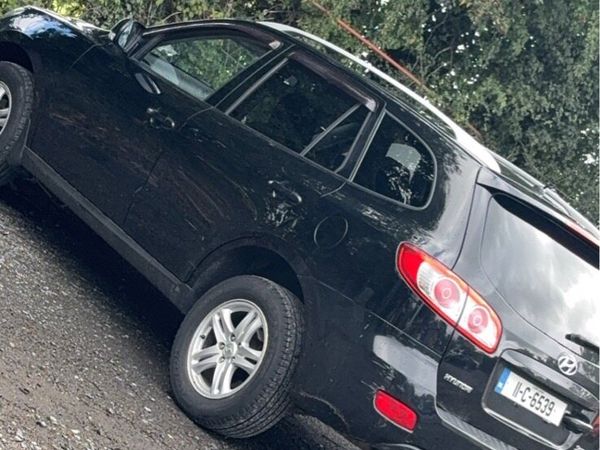 Hyundai Santa Fe SUV, Diesel, 2011, Black