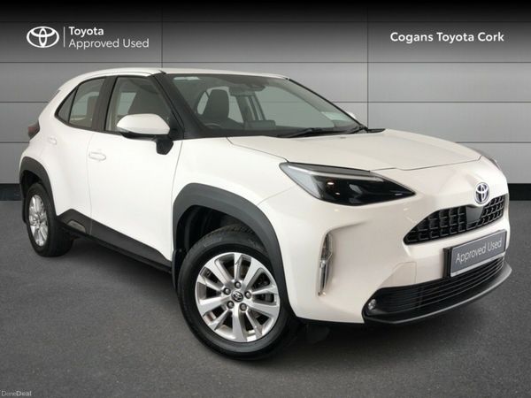 Toyota Yaris Cross Hatchback, Petrol Hybrid, 2023, White