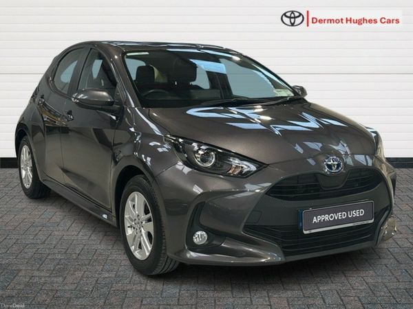 Toyota Yaris Hatchback, Petrol Hybrid, 2023, Grey