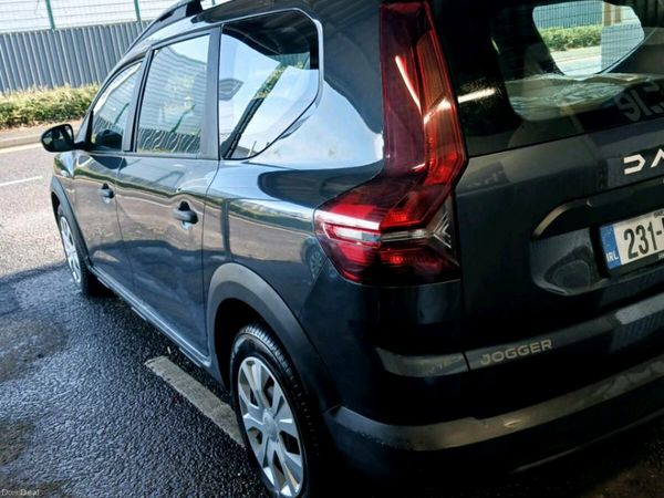 Dacia Jogger MPV, Petrol, 2023, Grey
