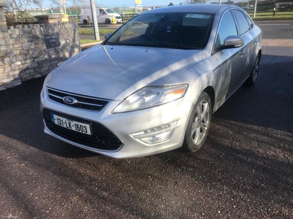 Ford Mondeo Hatchback, Diesel, 2013, Silver