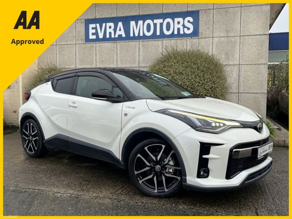Toyota C-HR SUV, Petrol Hybrid, 2019, White