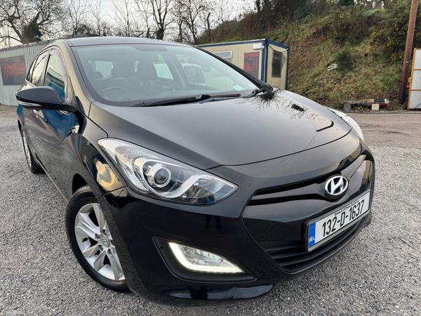 Hyundai i30 Estate/Jeep, Diesel, 2013, Black