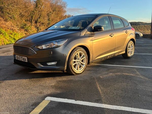 Ford Focus Hatchback, Diesel, 2015, Grey