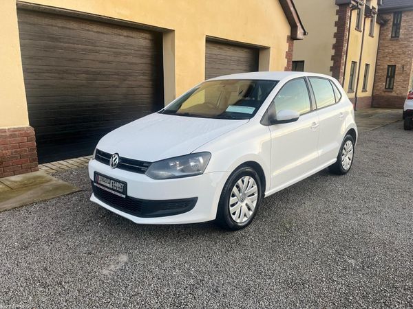 Volkswagen Polo Hatchback, Petrol, 2012, White
