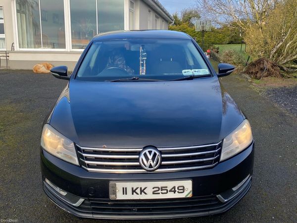 Volkswagen Passat Saloon, Diesel, 2011, Black