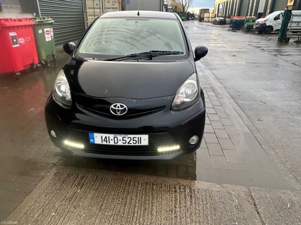 Toyota Aygo Hatchback, Petrol, 2014, Black