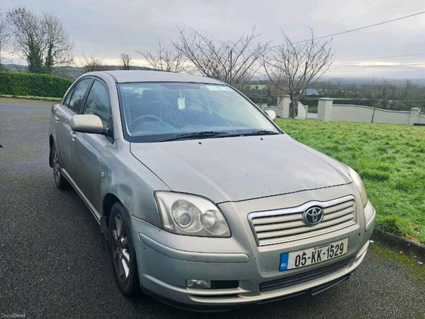 Toyota Avensis Saloon, Petrol, 2005, Green