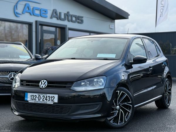 Volkswagen Polo Hatchback, Petrol, 2013, Black