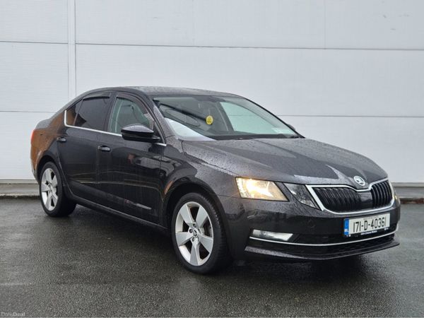 Skoda Octavia Hatchback, Petrol, 2017, Black
