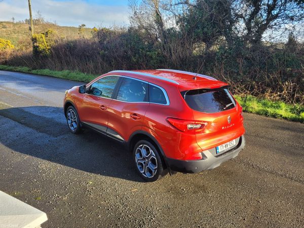 Renault Kadjar SUV, Diesel, 2017, Red