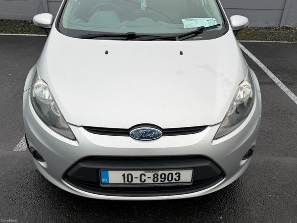 Ford Fiesta Hatchback, Diesel, 2010, Silver