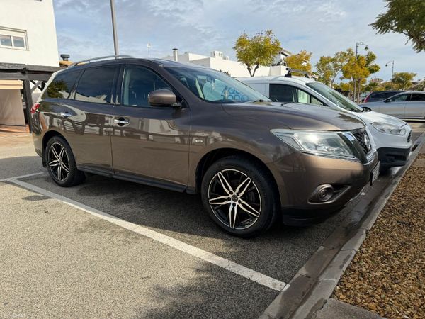 Nissan Pathfinder SUV, Petrol, 2014, Bronze