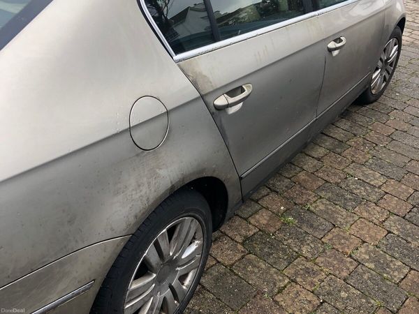 Volkswagen Passat Saloon, Diesel, 2008, Beige