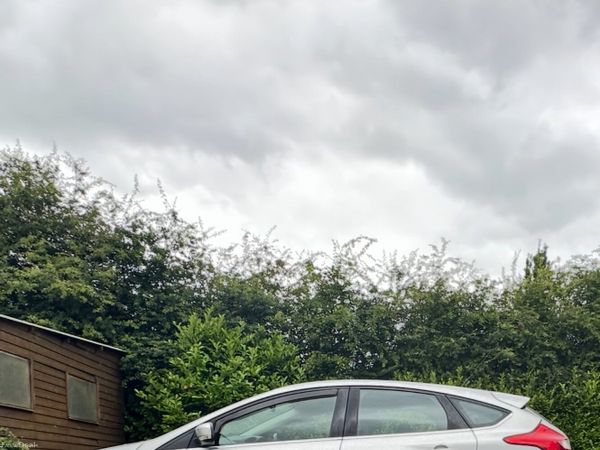 Ford Focus Hatchback, Diesel, 2012, Silver