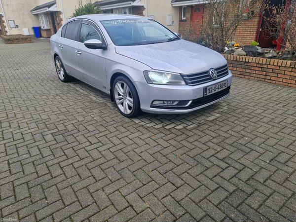 Volkswagen Passat Saloon, Diesel, 2012, Silver
