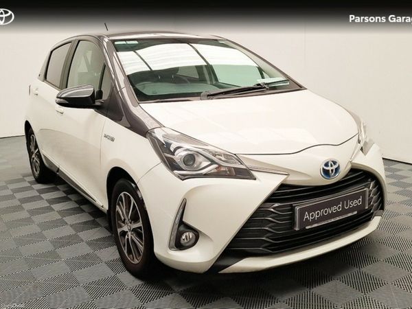 Toyota Yaris Hatchback, Petrol Hybrid, 2020, White