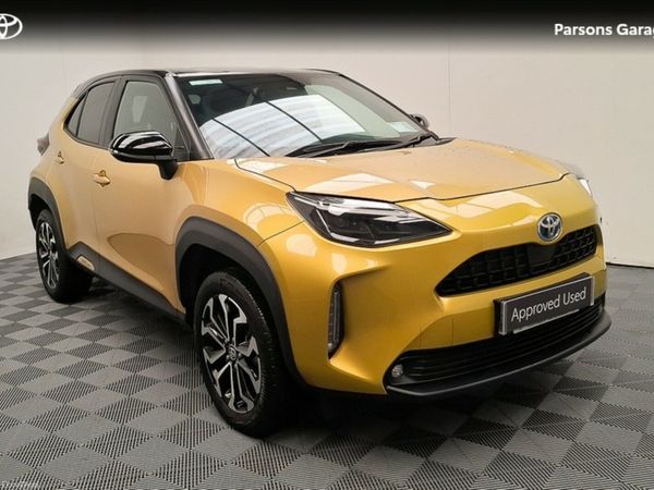 Toyota Yaris Cross Hatchback, Petrol Hybrid, 2024, Yellow